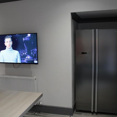 Townhouse Plus @ 282 Walthall Street Крю Екстериор снимка